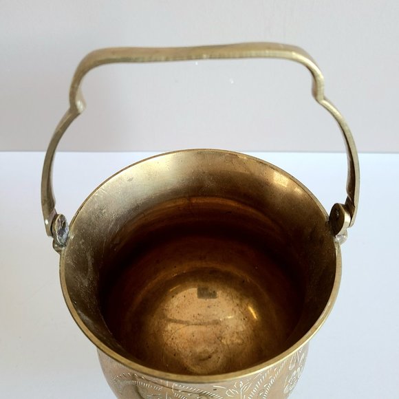 Brass vintage Ice bucket with tongs. - Picture 4 of 8